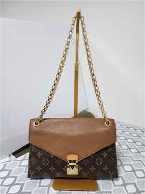 Authentic LOUIS VUITTON Havane Monogram Canvas Pallas Shoulder Bag Brown